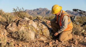 Ruée vers l’or en Arizona : Aztec Minerals perce un vaste filon à Tombstone et séduit les marchés