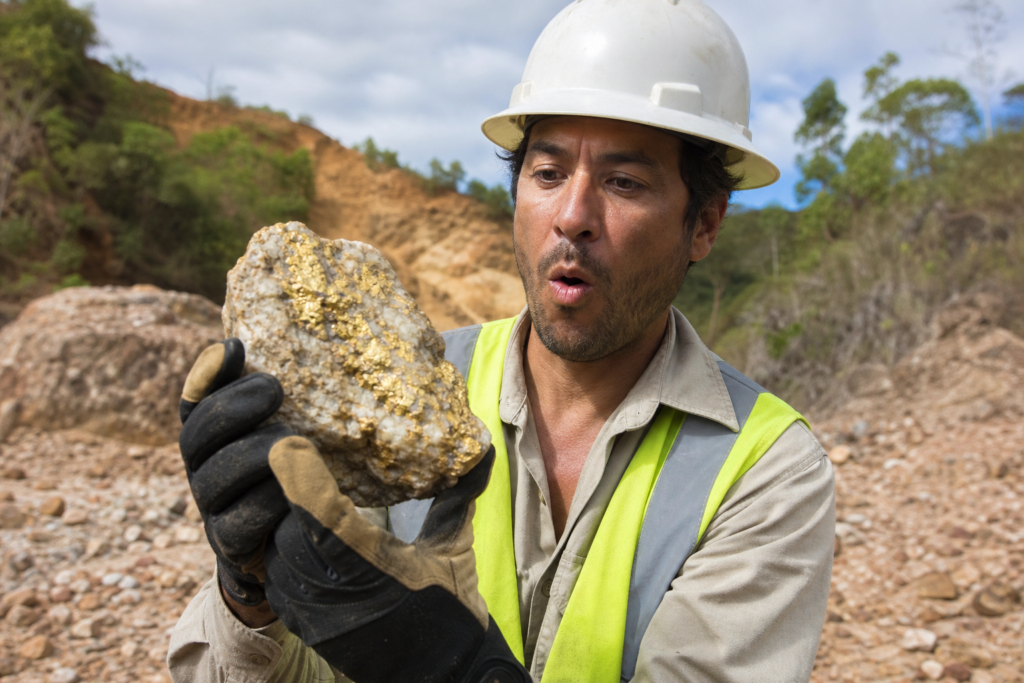 South Pacific Metals dévoile de fortes teneurs en or à Ontenu