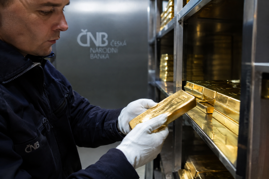 La Banque nationale tchèque prolonge à 41 mois ses achats d’or avec 2 tonnes supplémentaires La Banque nationale tchèque prolonge à 41 mois ses achats d’or avec 2 tonnes supplémentaires